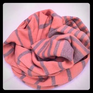 New York & Co infinity scarf